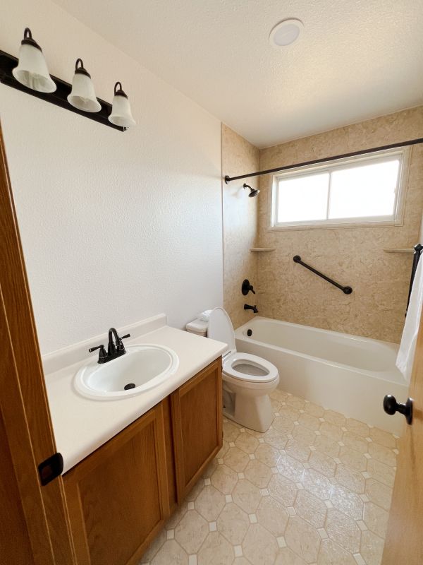 Top Bathroom Remodeling Companies in Burleson, TX